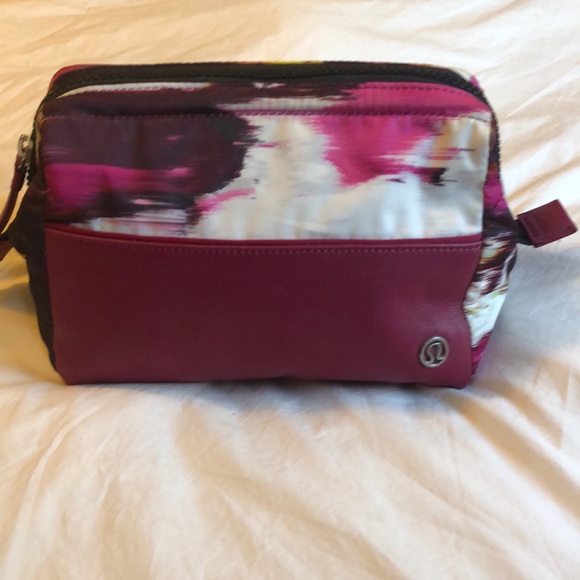 Lululemon mind and body kit - travel case - Picture 2 of 8